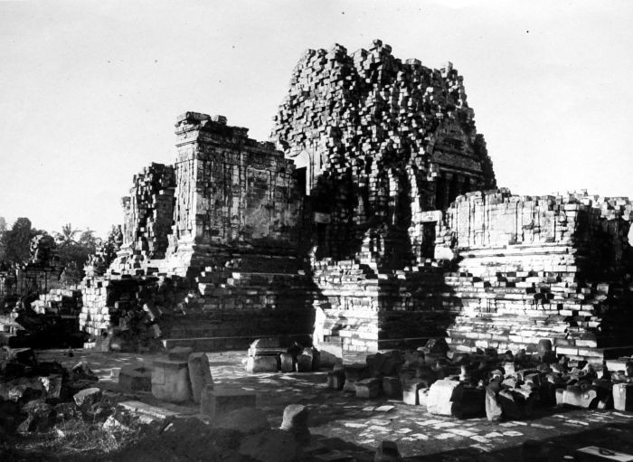 FileCOLLECTIE_TROPENMUSEUM_De_Candi_Sewu_TMnr_10016113.jpg