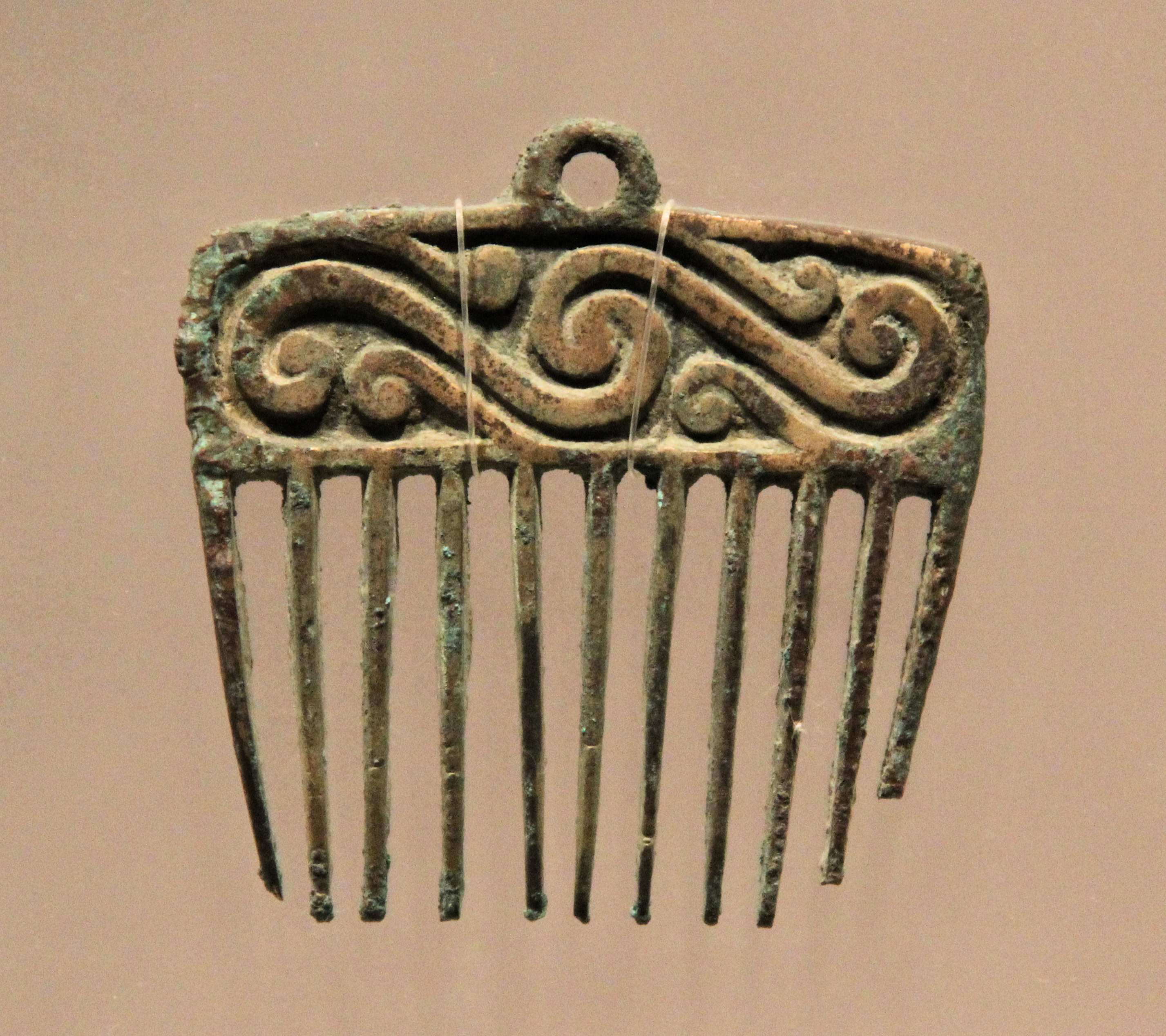 FileShajing_Culture_Bronze_Comb_10095529305.jpg