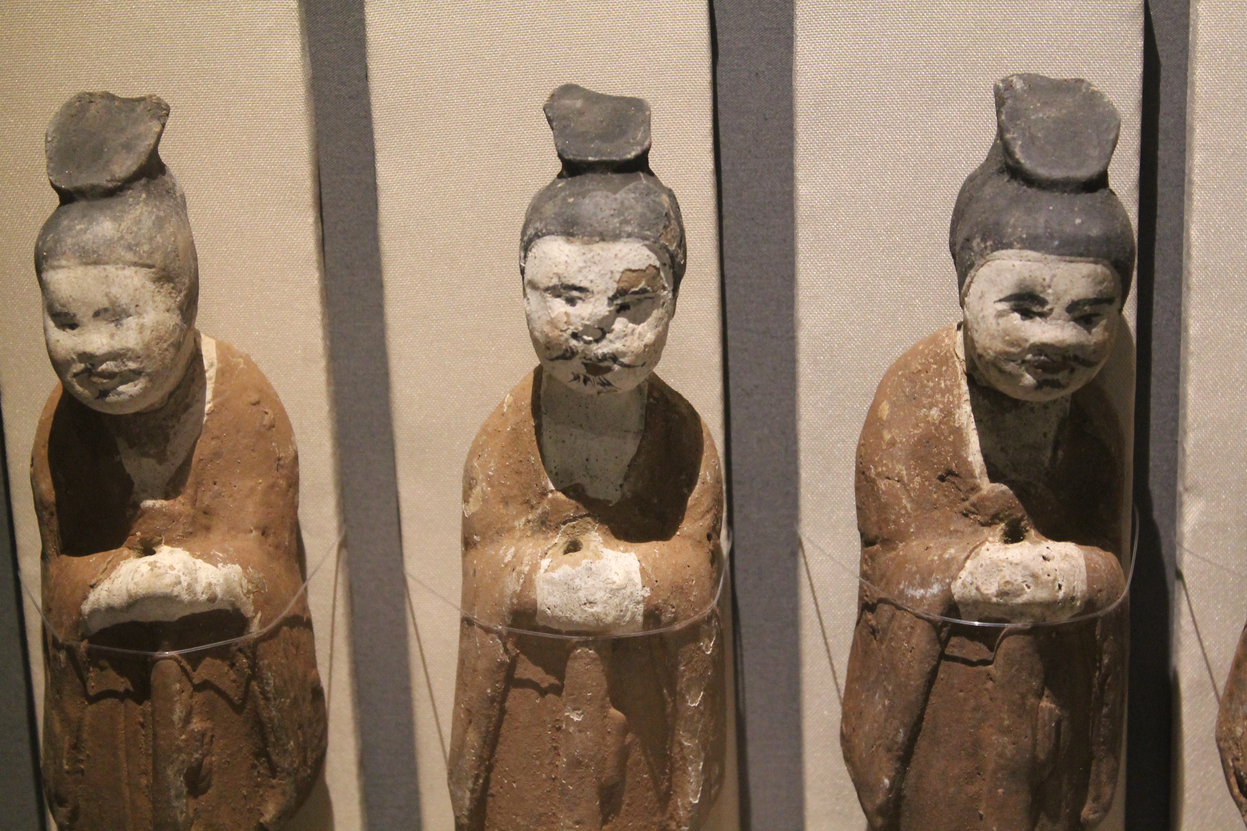 FileKarakorum_Museum_figures_detail.jpg