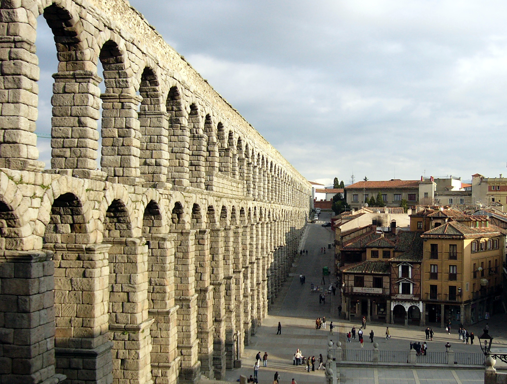 FileAcueductoSegovia_edit1.jpg