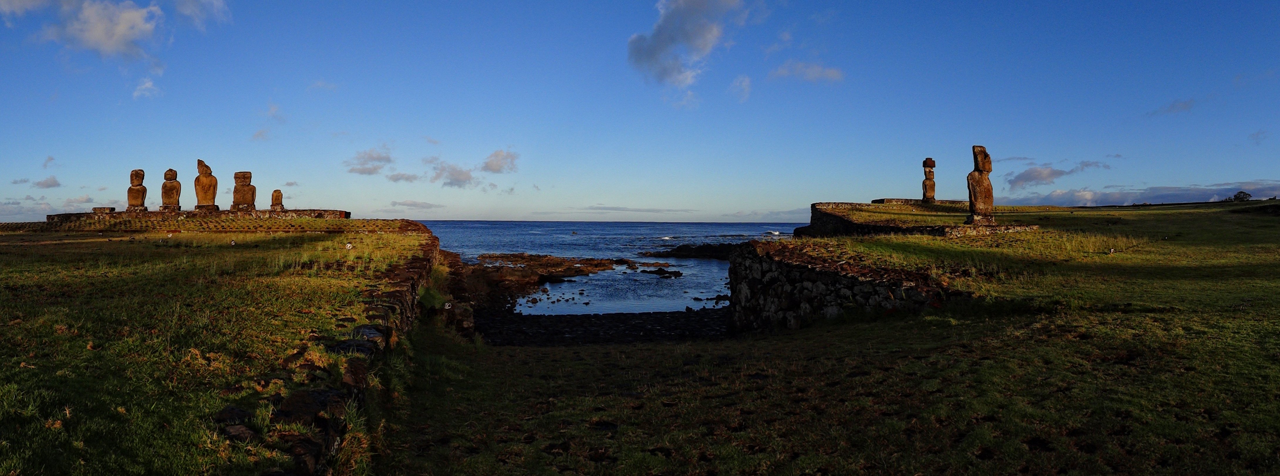 FileTahai-Moais-2014.jpg