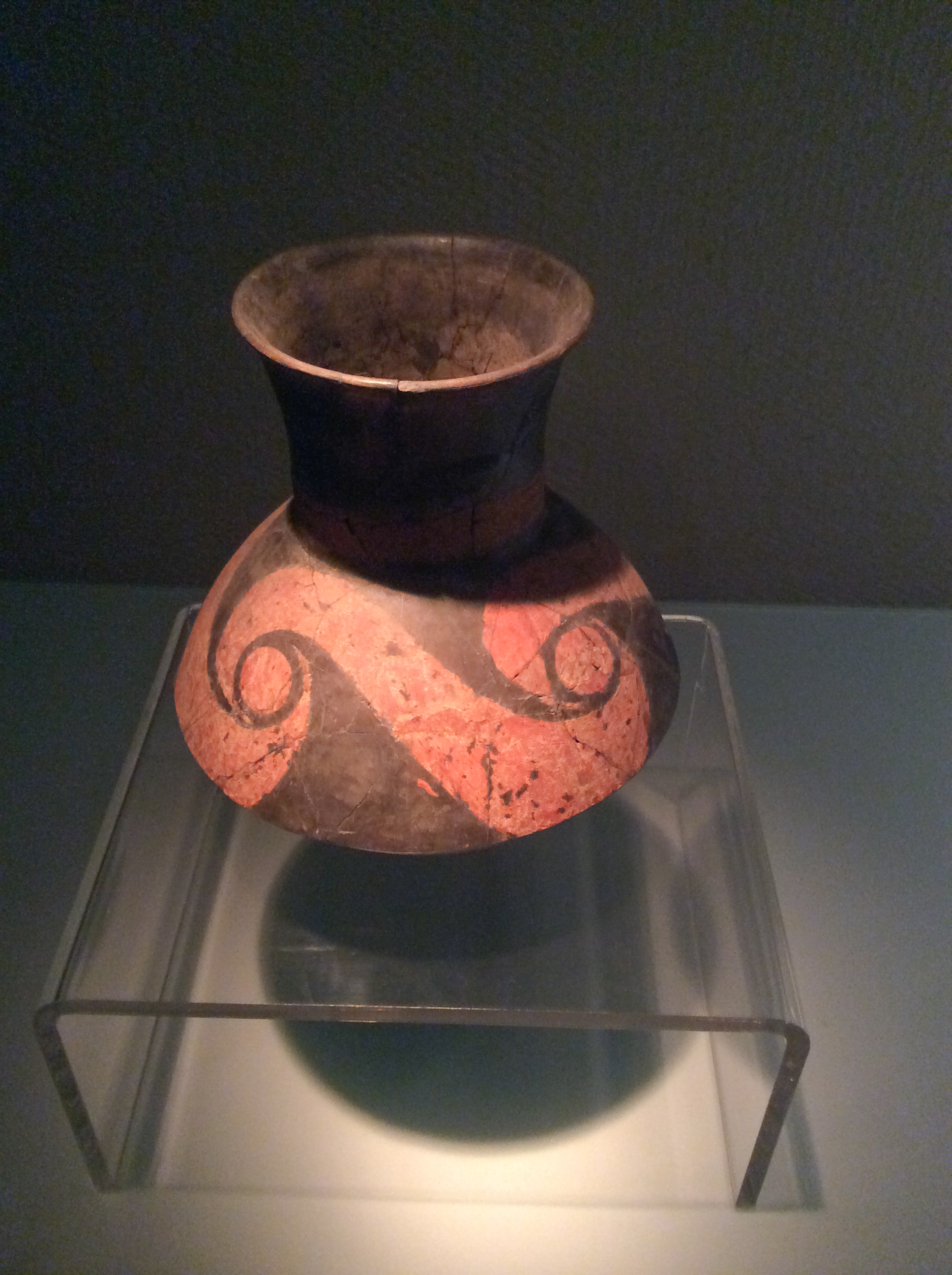 FileShanxi_Museum_-_a_painted_pottery_jar.JPG