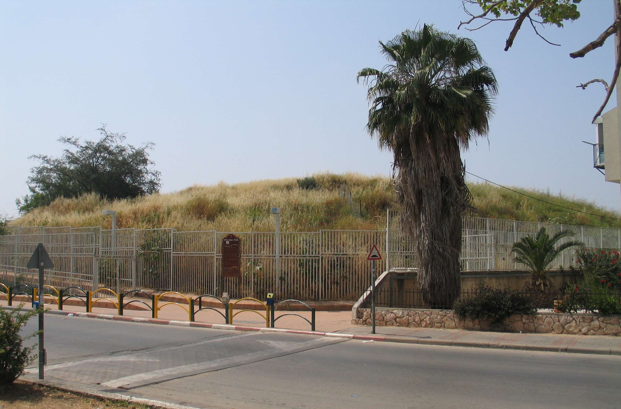 FileBnei-Brak-tel-abu-zeityn-19.jpg