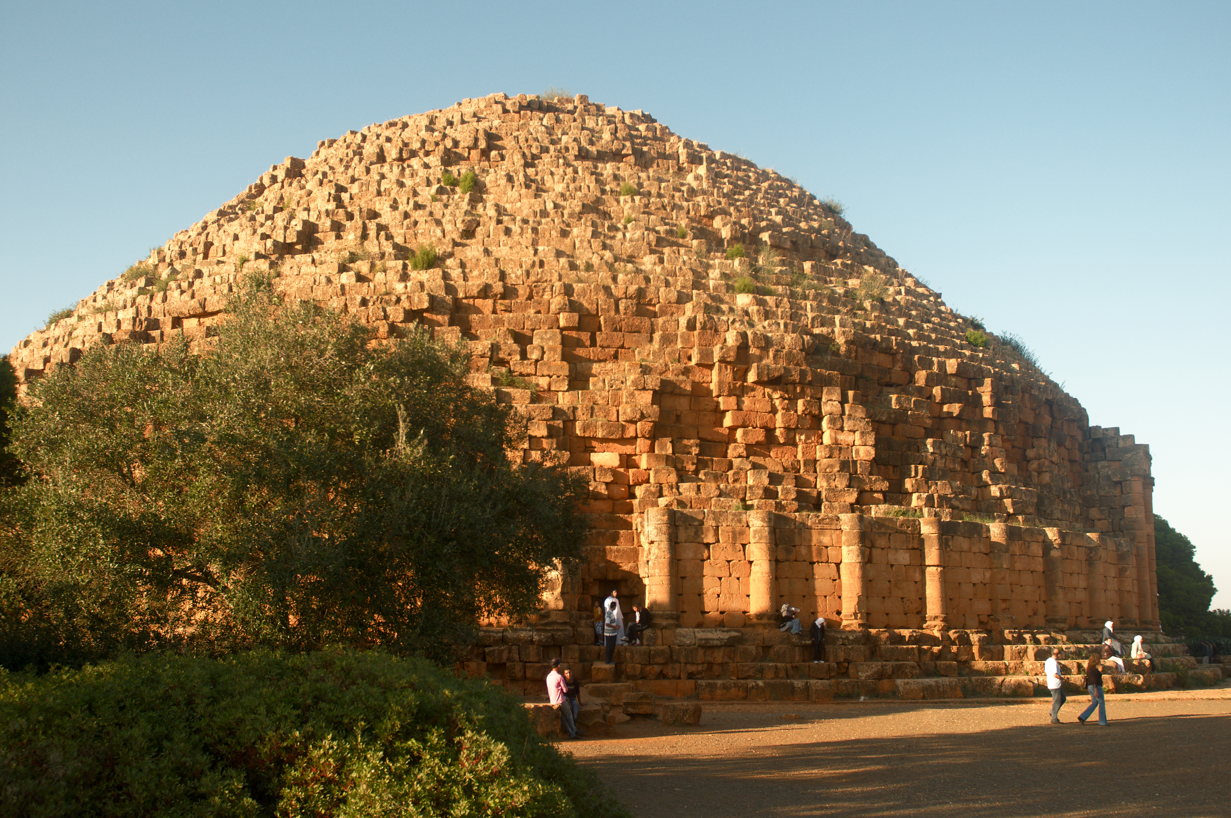FileJuba_II_of_Numidia_burial_place.jpg