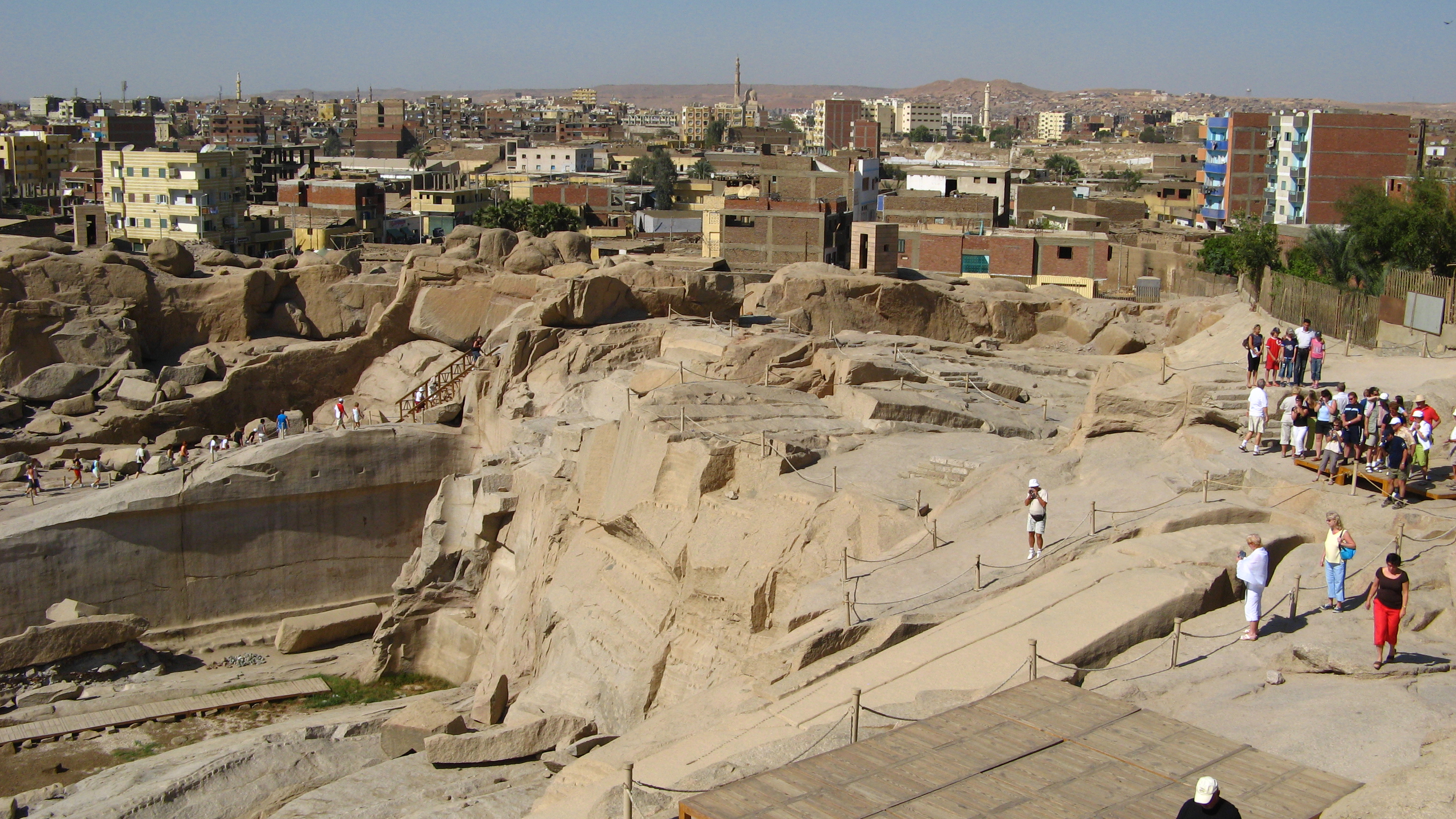 FileAswan_-_Unfinished_obelisk_-_2007.jpg