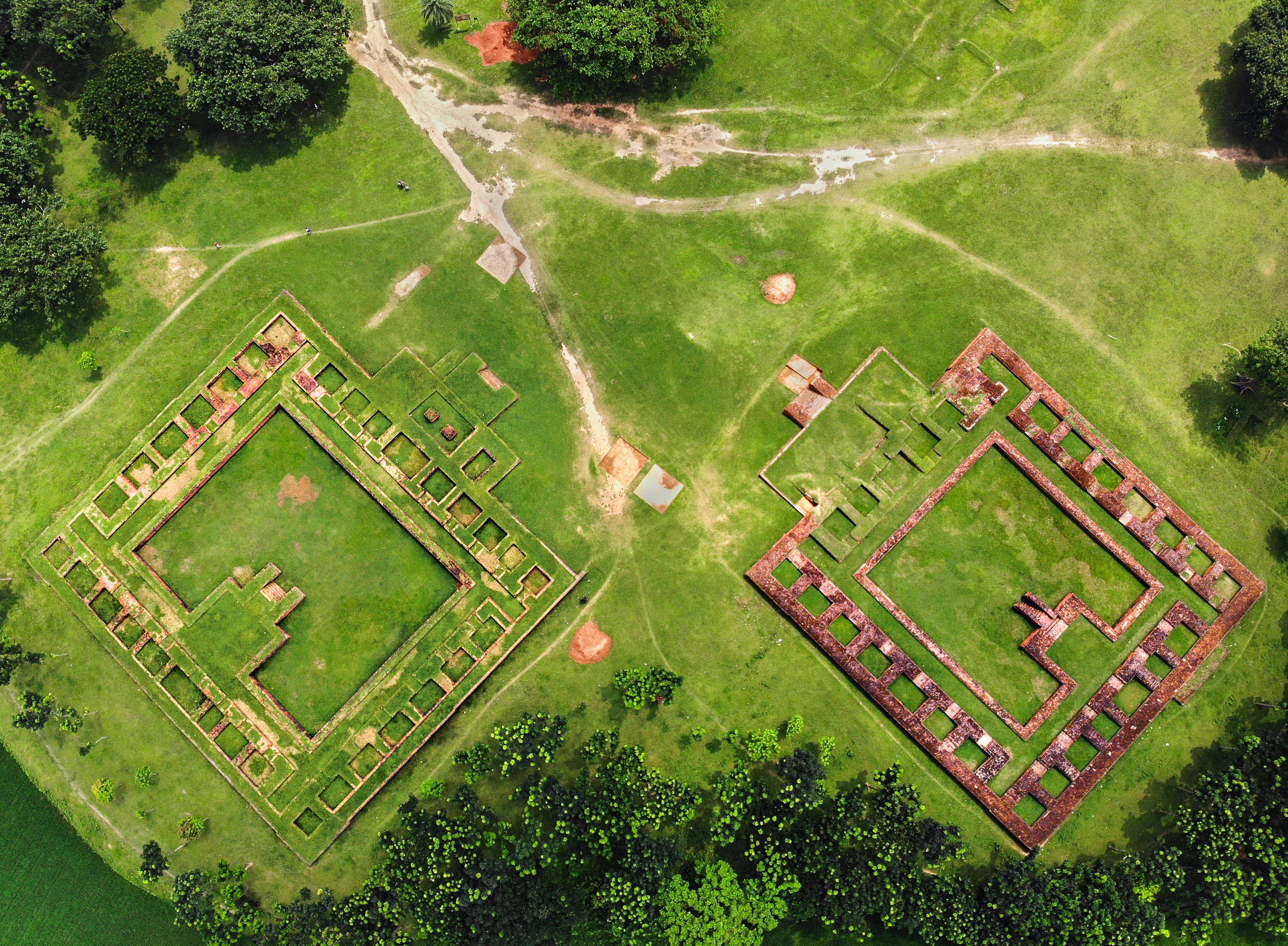 FileVasu-vihara.jpg