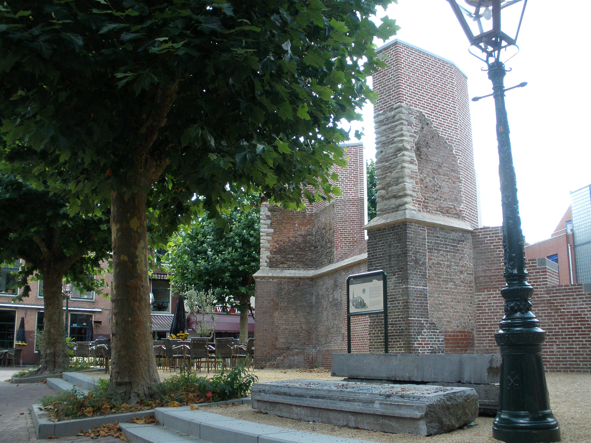 FileLeiden_Vrouwekerk_3.jpg