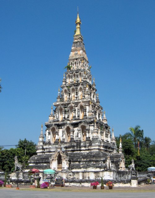 FileChedi_at_Wat_Kuu_Kham_Chiang_Mai_Thailand-KayEss-1.jpeg